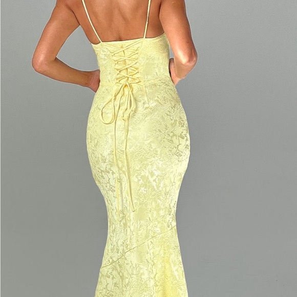 WHITNEY MAXI DRESS - LEMON - Picture 2 of 4